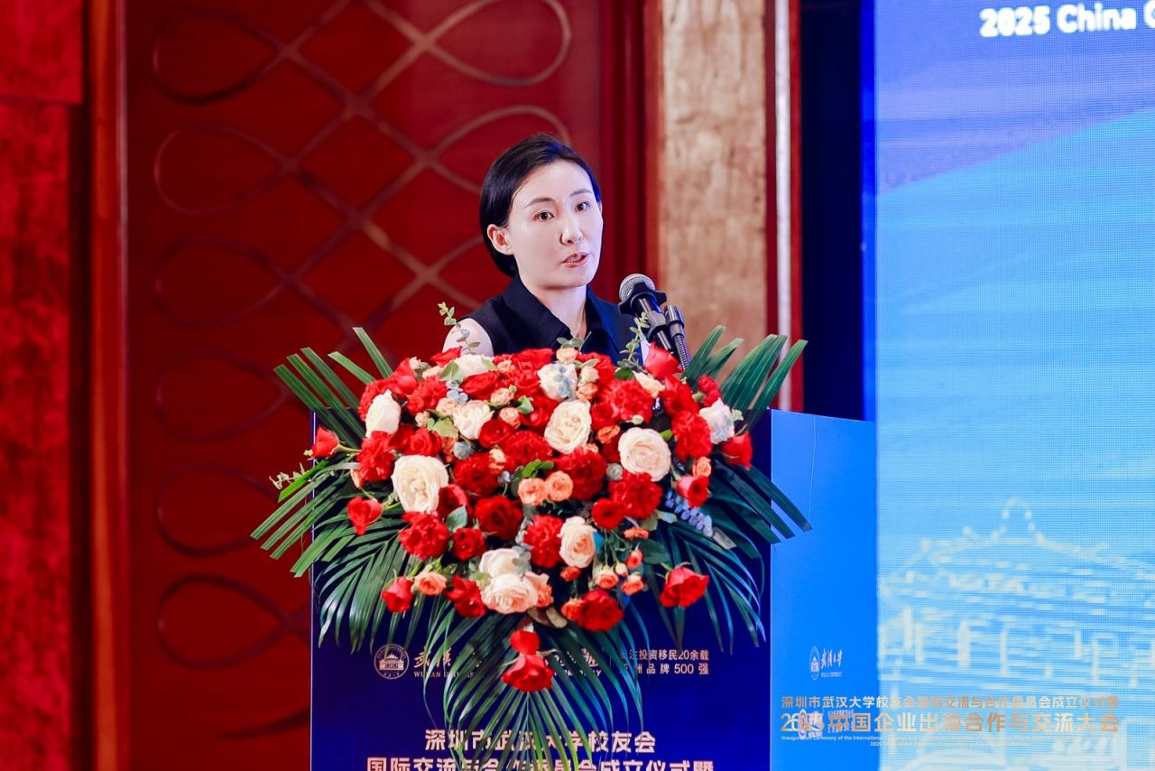 世貿通集團加拿大客服中心總經理張丹鳳現場發言